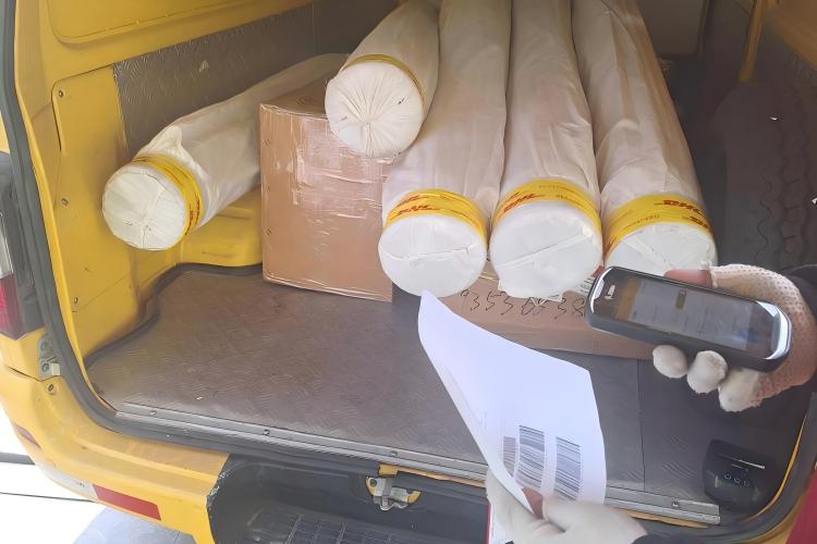 Úspěšná dodávka vysoce kvalitní antistatické filtrační tkaniny bulharskému klientovi