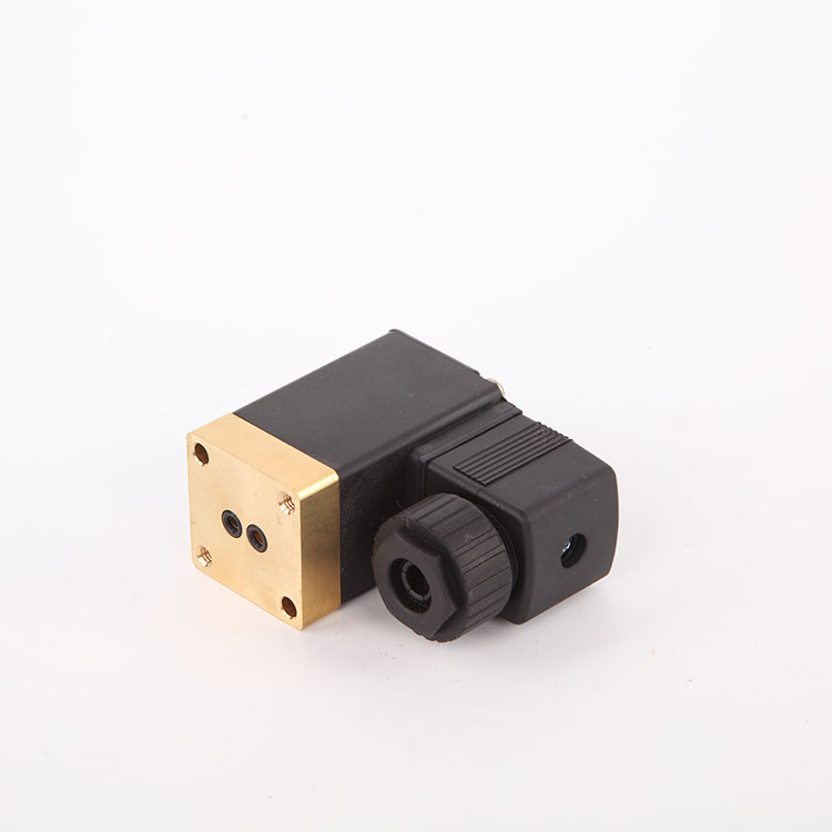 Plunger puls solenoidní ventil cívka